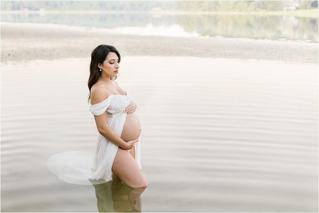 Dreamy Romantic Maternity Session at Maclay Gardens State Park, Tallahassee, Florida