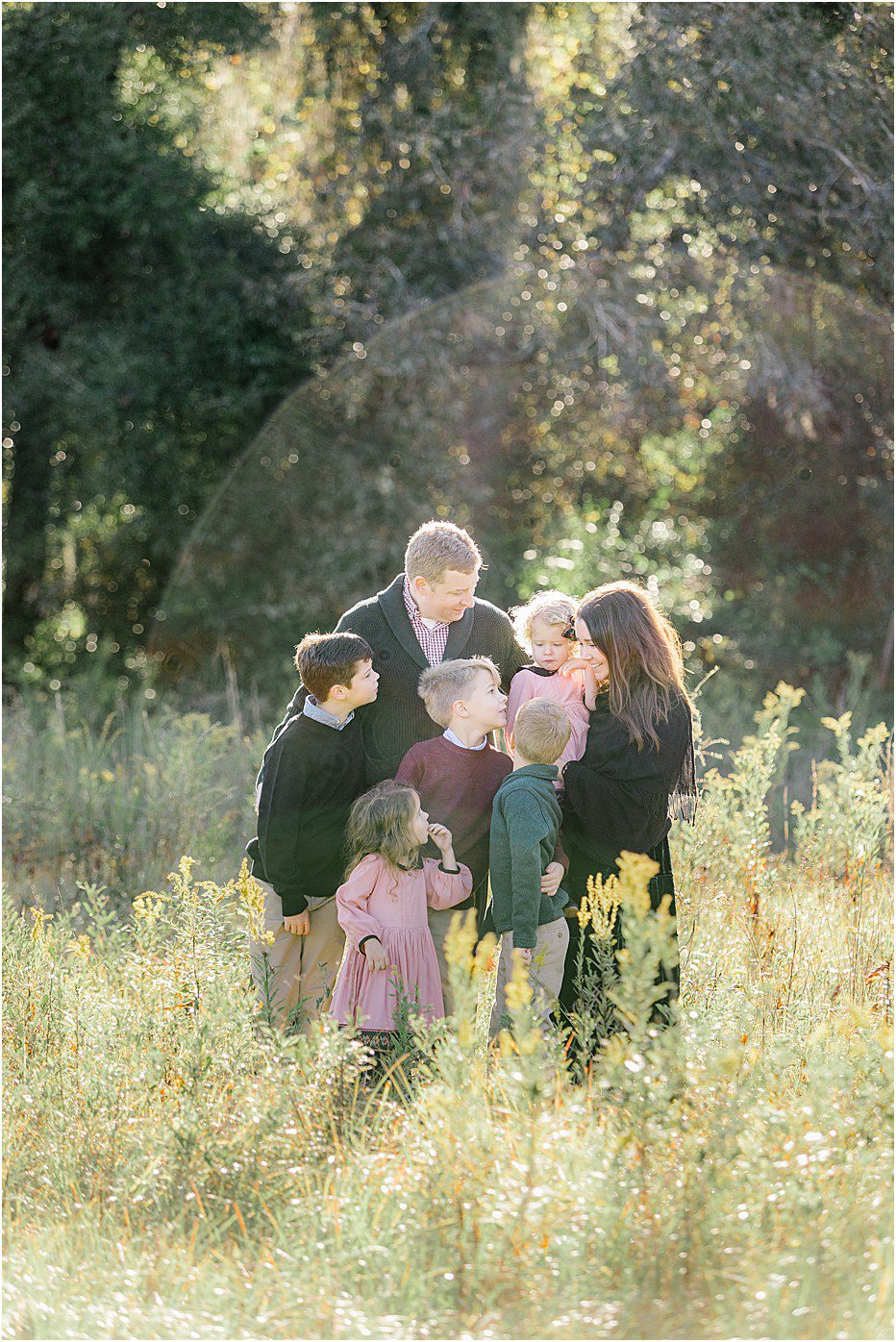 Tallahassee Family Photographer, large family in field of grass at Alford Park