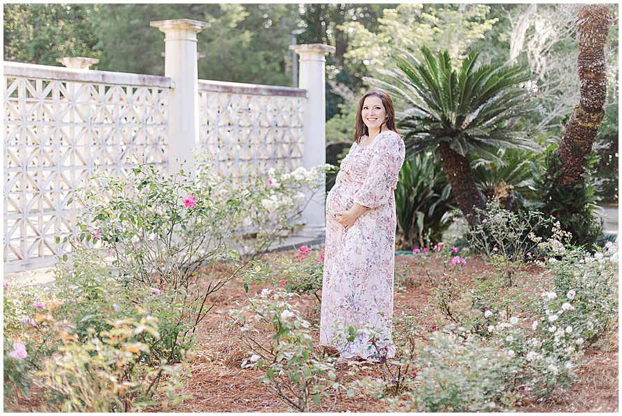 Spring Maternity Photos with a Toddler Sibling 5